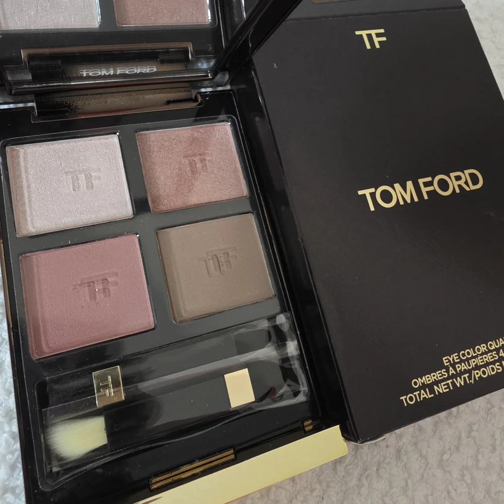 NEW~ TOM FORD Eye Color Quad ~ 02 ROSE VEIL~ LIMITED EDITION